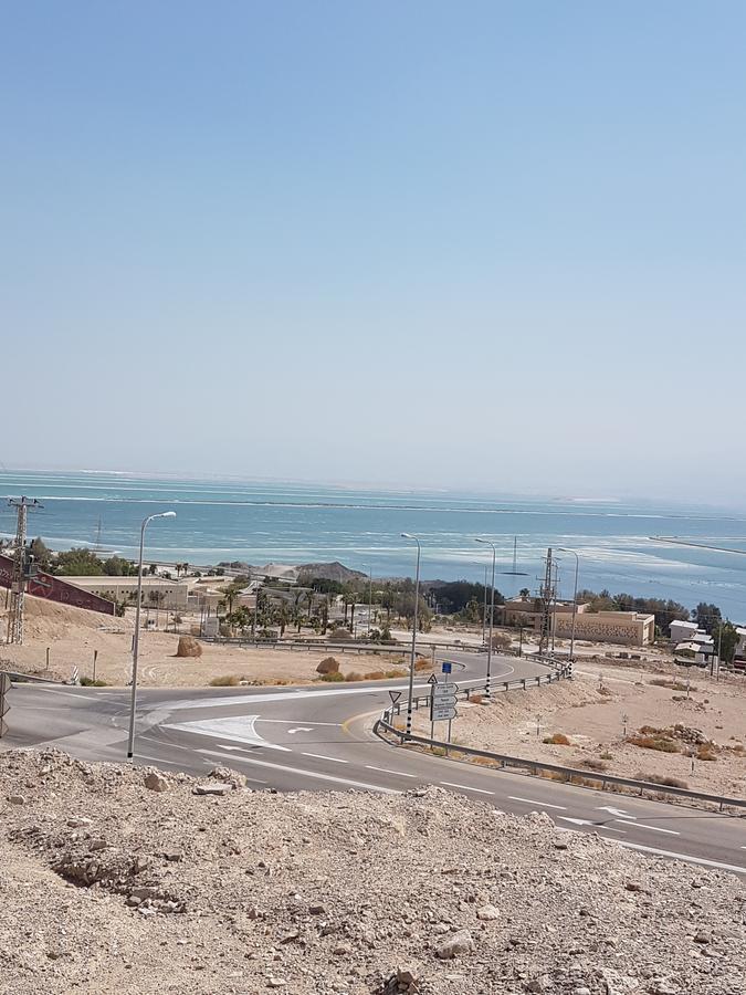 Villa Nadia Hosting Dead Sea à Neve Zohar Extérieur photo